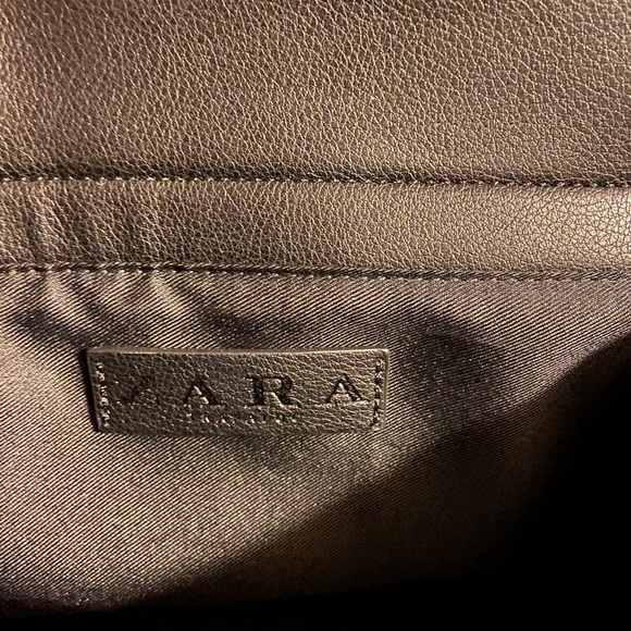 Zara - Picture 3 of 7